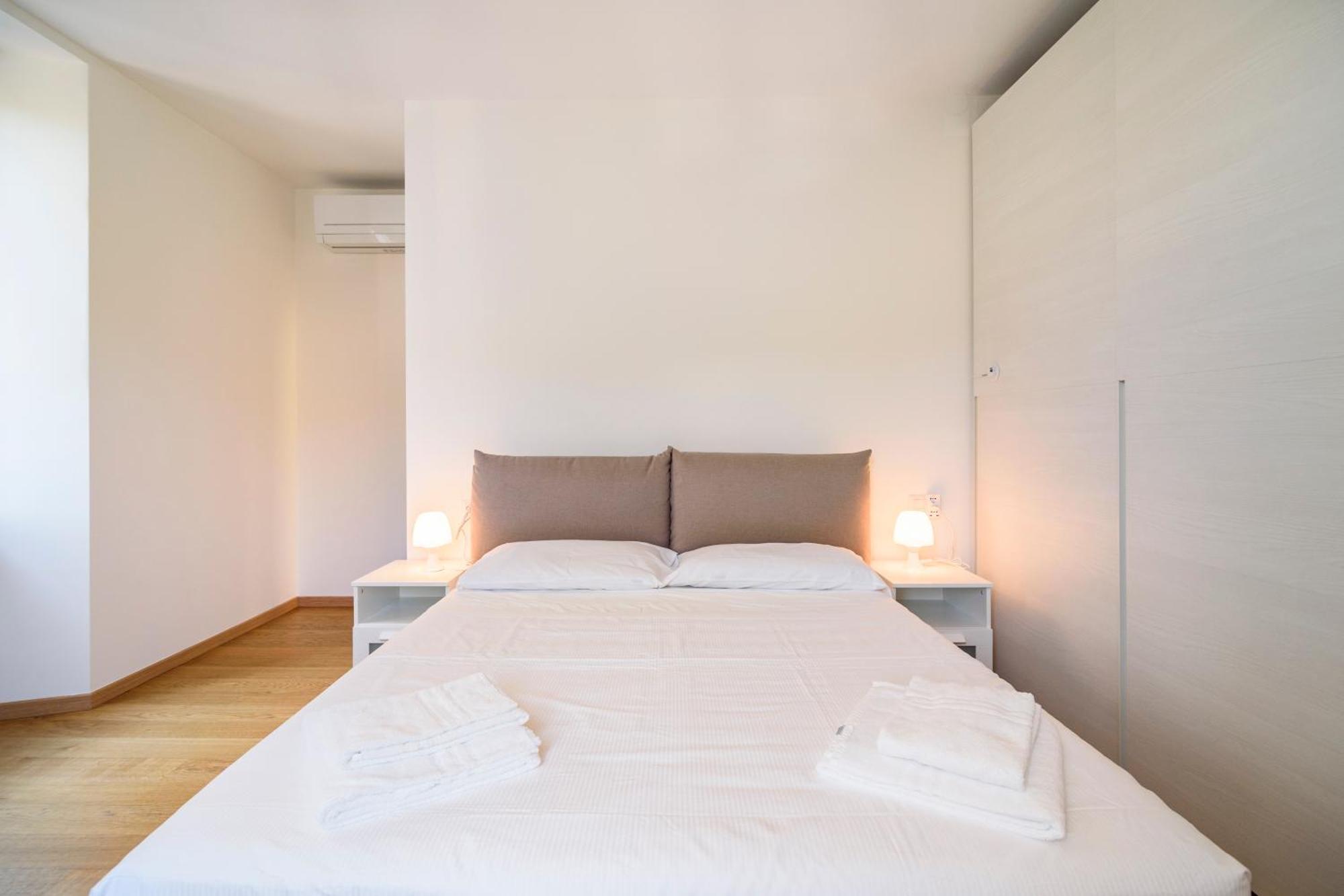 Historical Center - Free Parking And Private Terrace Apartment Como Exterior photo